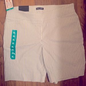 Hilary Radley Shorts